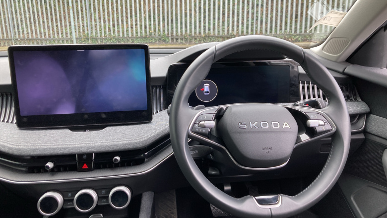 Skoda Superb 2.0 TDI SE Technology 5dr DSG Diesel Estate